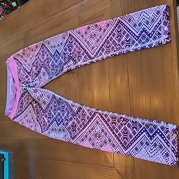 Arthletic aztec print tights size large - Picture 1 of 4